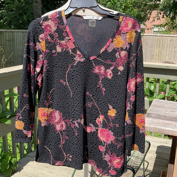 4 Peter Nygard Bundle - Picture 8 of 9